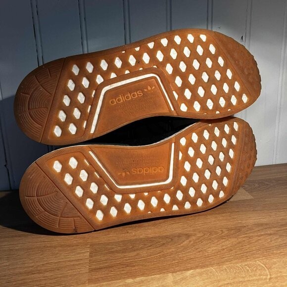 Adidas NMD R1 Primeblue Black Gum - Picture 6 of 6